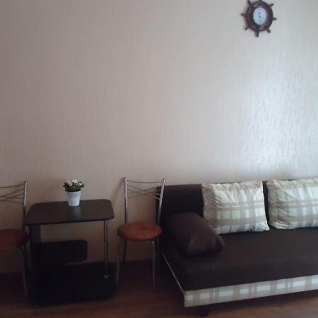 Appartement Bunin-Apart à Odessa Extérieur photo